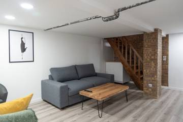 Holiday Apartment for 4 People in Paris, Ile de France, Photo 2