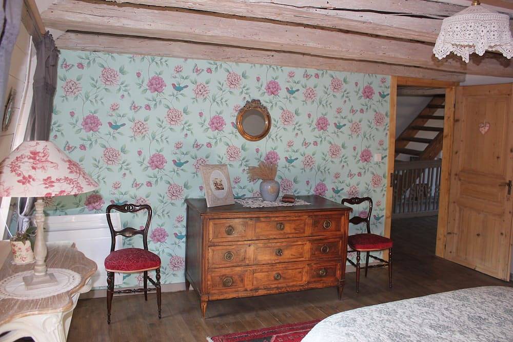 Ganze Wohnung, Charming 60 m2 guest suite in Kaysersberg (Bed&Breakfast formula) in Kaysersberg, Regionaler Naturpark Belchen der Vogesen