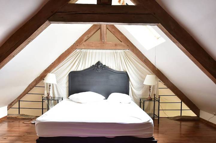 Location de vacances pour 2 personnes, avec sauna et piscine ainsi que jardin et jacuzzi dans Ponts sur Seulles - 3