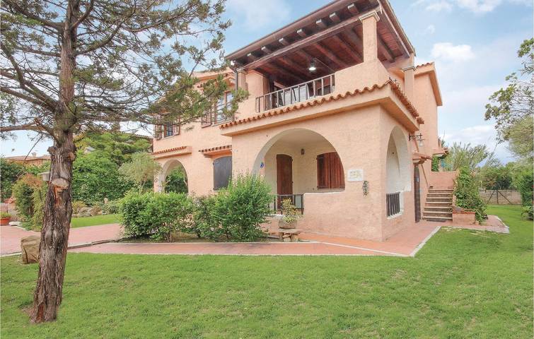 Gîte pour 7 personnes, avec terrasse à San Teodoro - 3