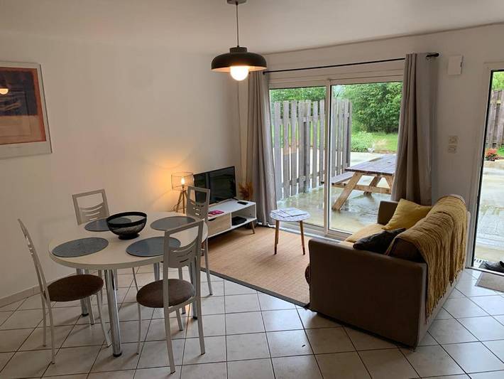 Location de vacances pour 4 personnes, avec jardin ainsi que terrasse et jacuzzi à Pommerit-Jaudy - 2