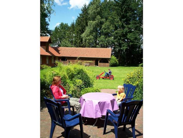 Ferienhaus für 5 Personen, mit Terrasse und Garten in Schneverdingen - 3
