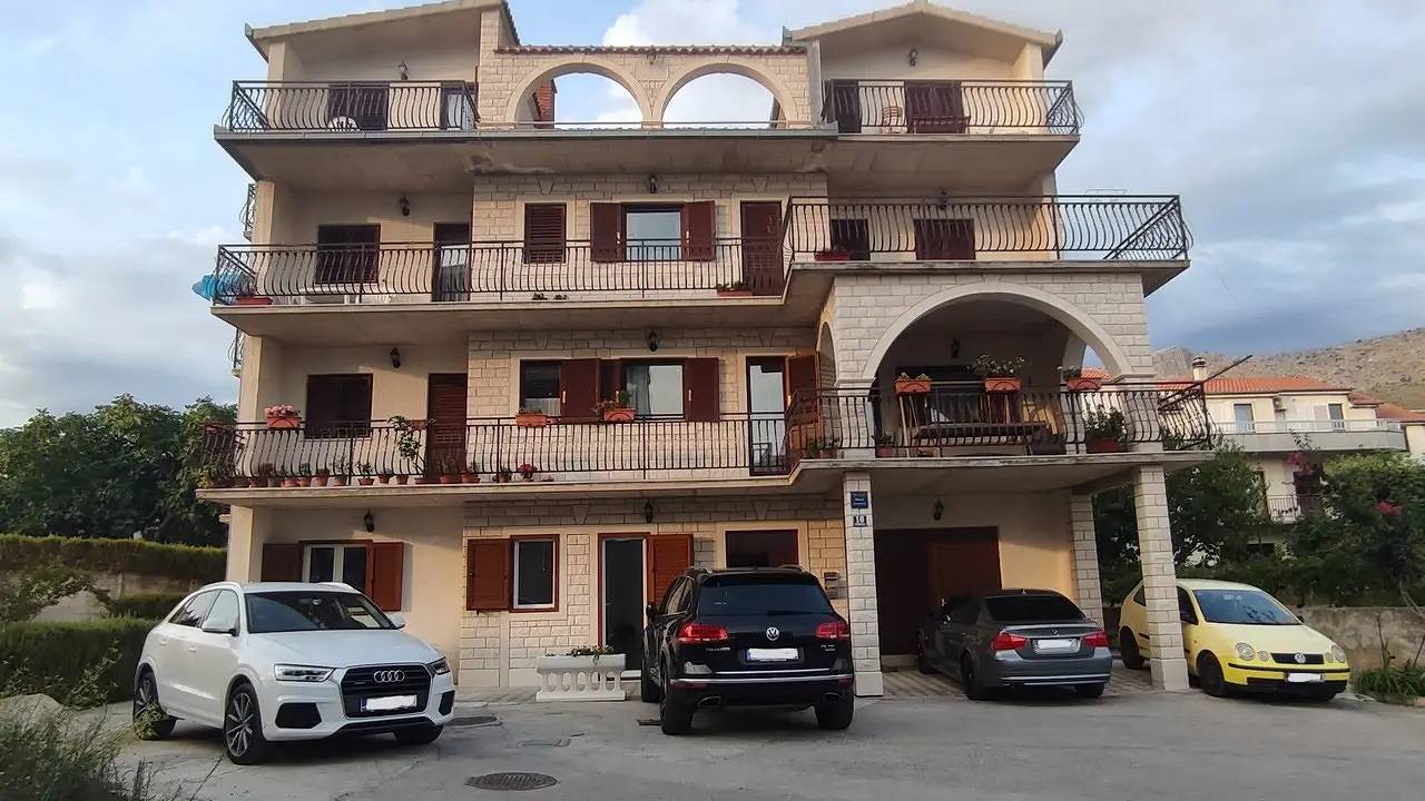 Appartamento vacanze a Podstrana a partire da 120€ a notte