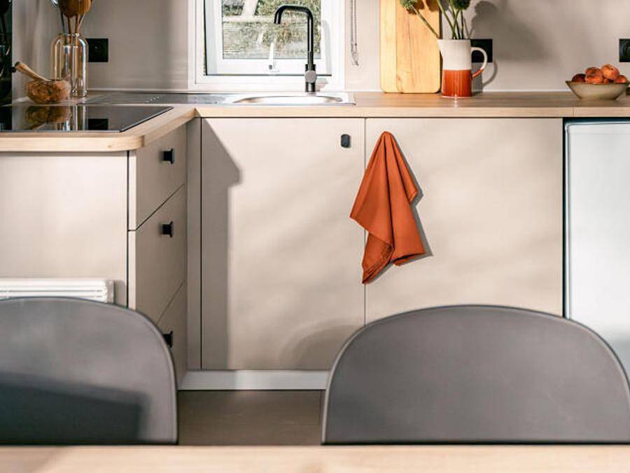 Camping Au Pigeonnier - Mobile home 5 persons - Loggia 5 pers. 27.5m2, covered terrace, air conditioning in Le Château-d'Oléron, Côte de Beauté