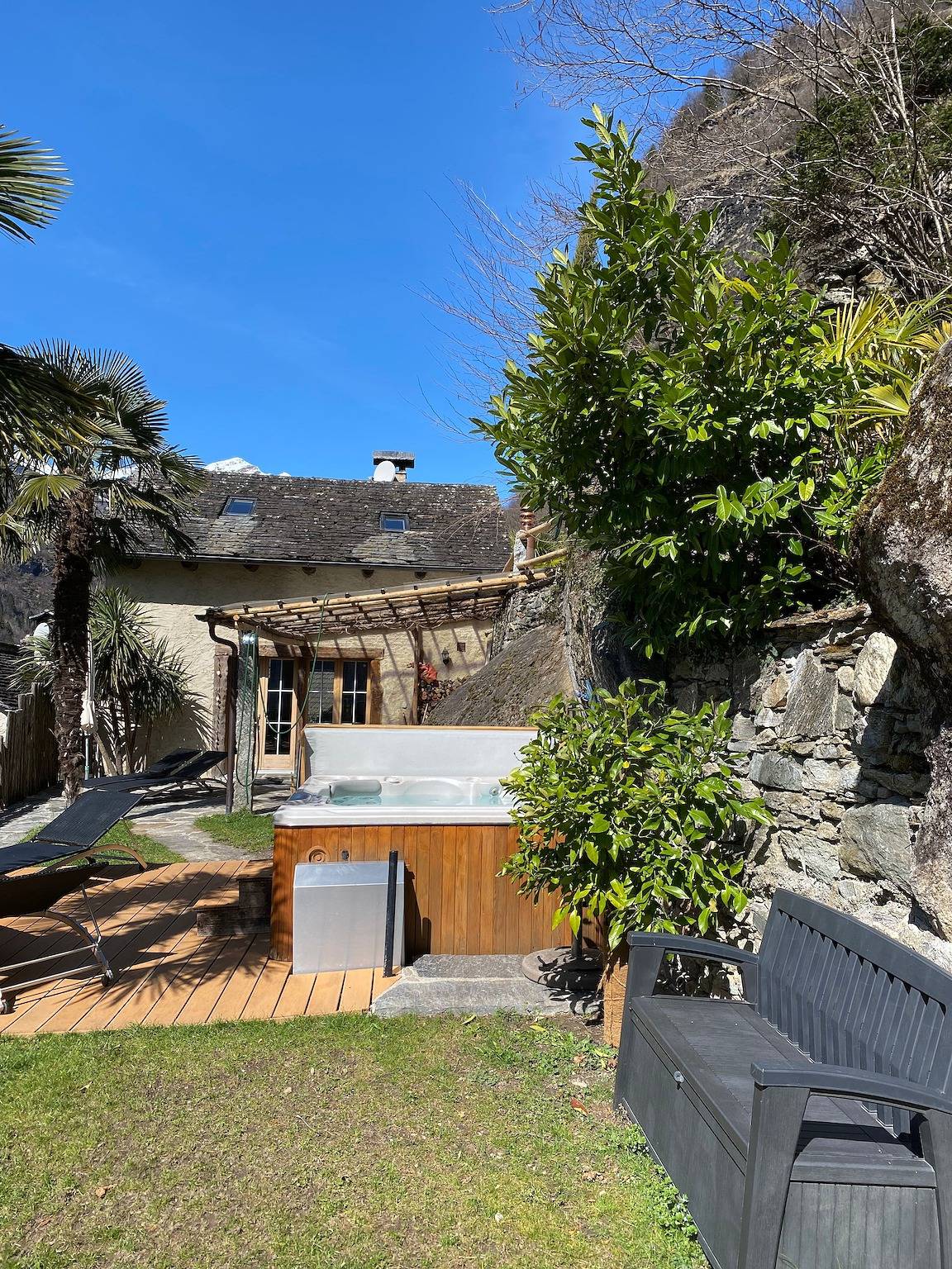 Top -Rustico mit Aussenwhirlpool beheizt und Sauna in Acquarossa, Lepontinische Alpen