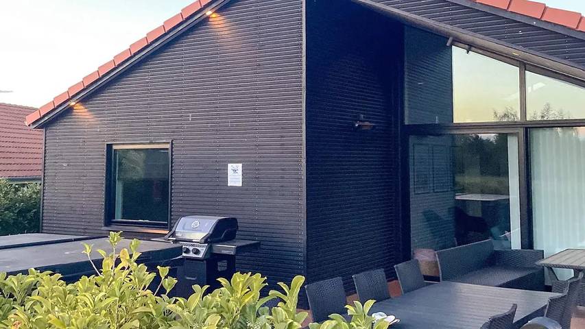 Ferienhaus für 11 Personen, mit Whirlpool und Terrasse sowie Garten und Sauna in Marielyst - 2