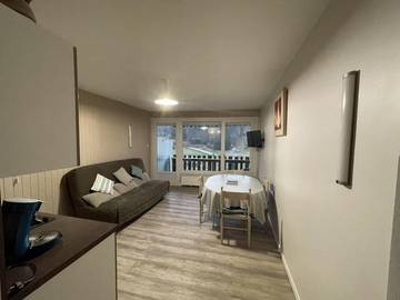 Gîte pour 4 personnes, avec balcon dans Office De Tourisme Du Lioran Et Des Vallees