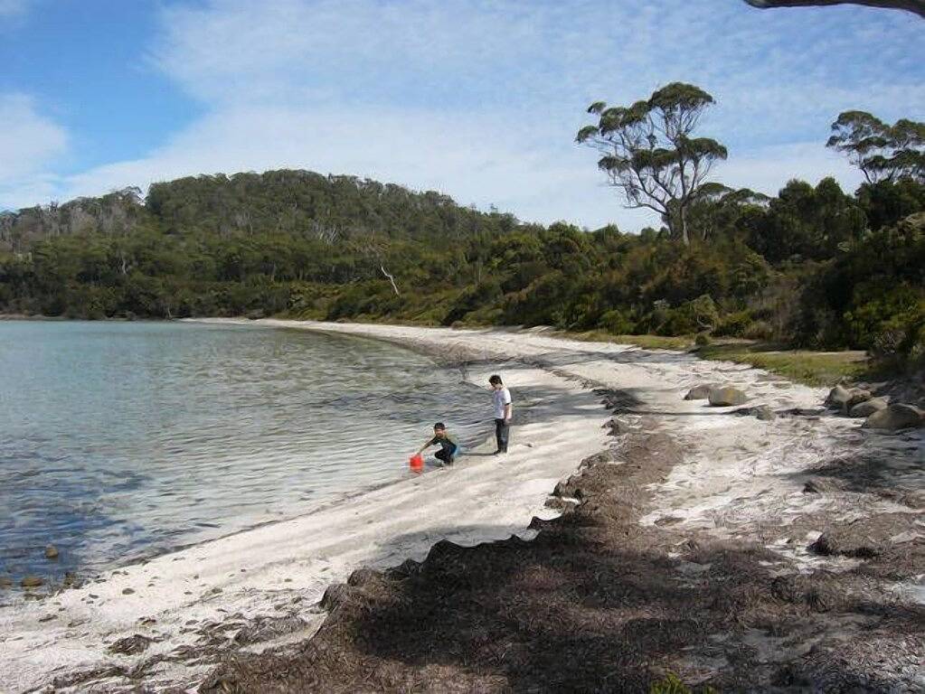 Sommers Bay Beach House in Tasman