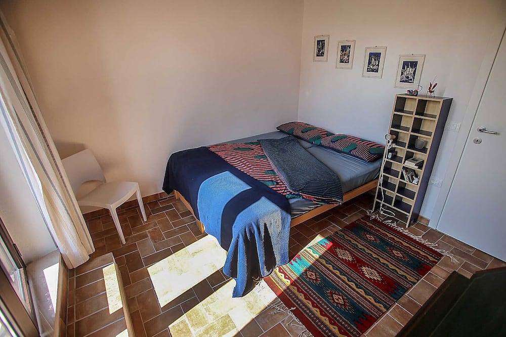 Feistehendes, komfortables Ferienhaus im Weinbaugebiet mit grossartigem Panorama in Serra de' Conti, Ancona Provinz