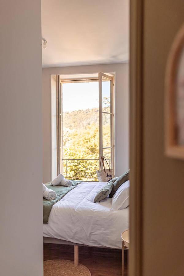 Chambre d’hôte pour 2 personnes, avec piscine ainsi que vue et jardin en Ardèche - 3