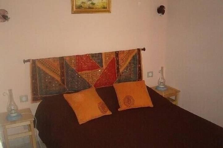 Gîte pour 12 personnes, avec jardin et jacuzzi à Saint-Méard-de-Gurçon - 2