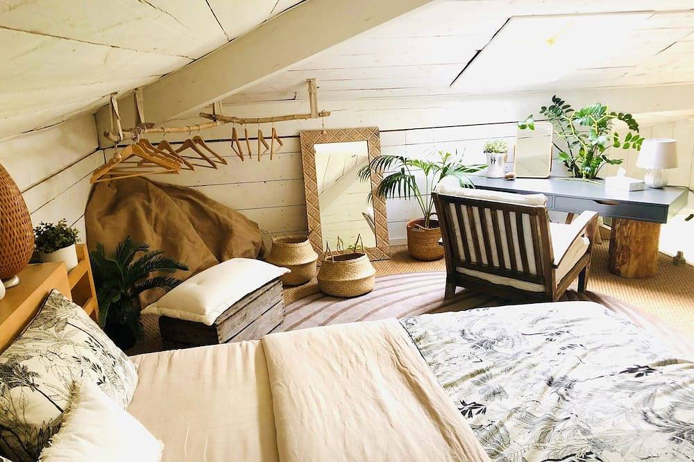 House with exotic cabin atmosphere, air-conditioned pool & spa in Messanges, Region de Dax