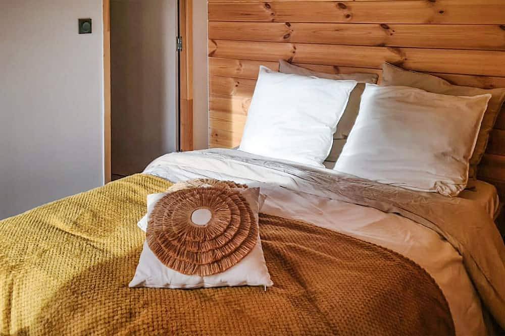 Lovely home in Le Luc with Wifi in Le Luc, Draguignan region