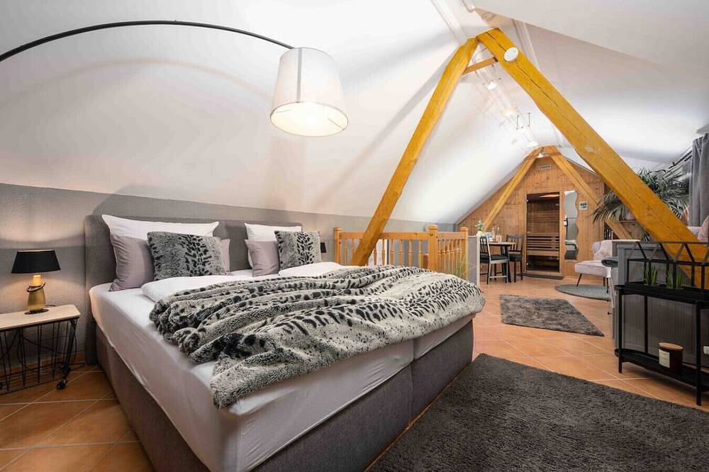 Select-Home 1 - Wellnesshaus mit privater Sauna in Bruck i.d.OPf., Ostbayern