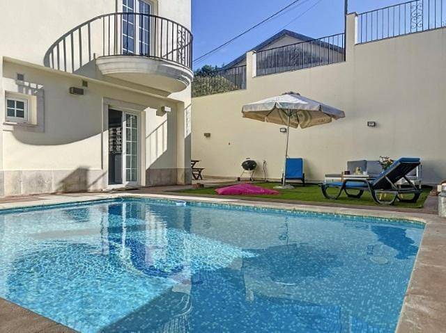 Chalet para 10 personas, con piscina además de jardín y vistas en Setubal - 3