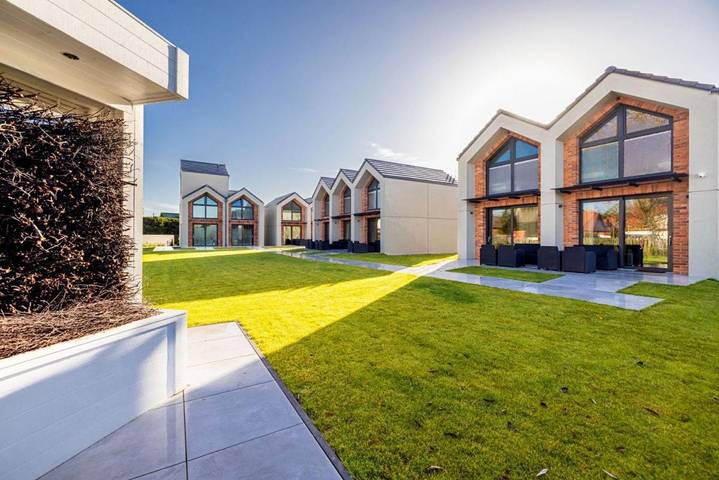 Apartament wakacyjny dla 4 osób, z widok i ogród w Karwia