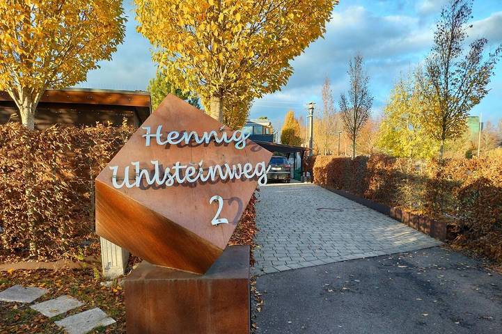 Ferienwohnung für 4 Personen, mit Balkon und Whirlpool sowie Garten in Bad Schussenried
