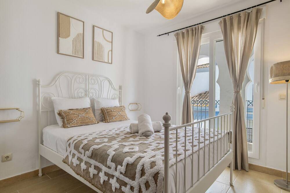 Hel lägenhet, Apartment 'El Refugio Del Mar' with Balcony, Wi-Fi and Air Conditioning in Playa Zahara de los Atunes, Barbate