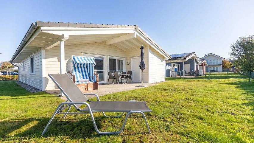 Ferienhaus für 4 Personen, mit Sauna und Terrasse sowie Garten in Dagebüll