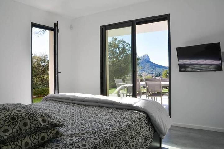 Gîte pour 6 personnes, avec jardin à Saint-Mathieu-de-Tréviers - 2