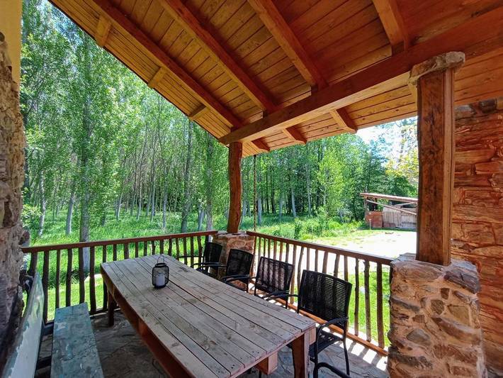 Casa rural para 6 personas, con jardín y vistas, Se admiten mascotas en Valdesamario - 3