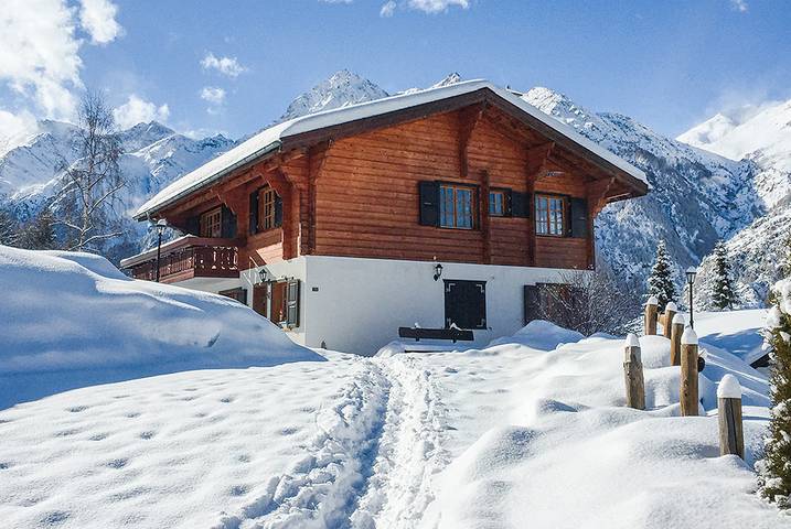 Chalet für 8 Personen, mit Sauna und Ausblick sowie Balkon in Grächen