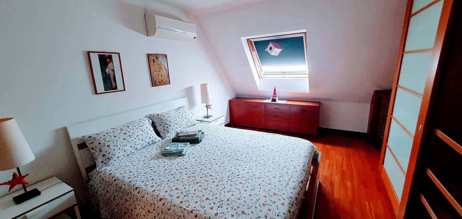 Habitación "Una Splendida Camera nella Meravigliosa Roma" con terraza privada, Wi-Fi y aire acondicionado in Casal Morena, Roma