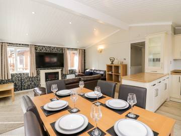 Lodge for 6 People in Troutbeck Bridge, Cumbria, Photo 4