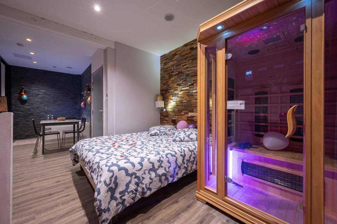 Suite pour les Amoureux_Val d'Europe Disney in Coupvray, Seine-et-Marne