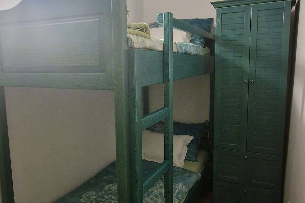 Ganze Wohnung, Ferienwohnung mit privaten Pool in Kukljica, Insel Ugljan