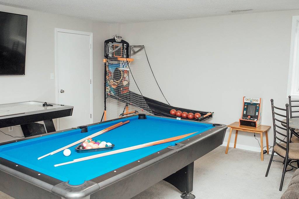 Fun Family Place with Extras and Space in Ames (IA), Story County