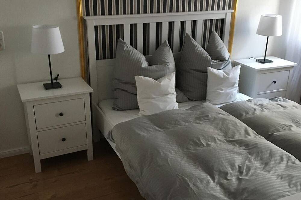 Ganze Wohnung, Ferienwohnung Rabennest - Ferienwohnung mit Dachterrasse in Burg Eltz, Hatzenport