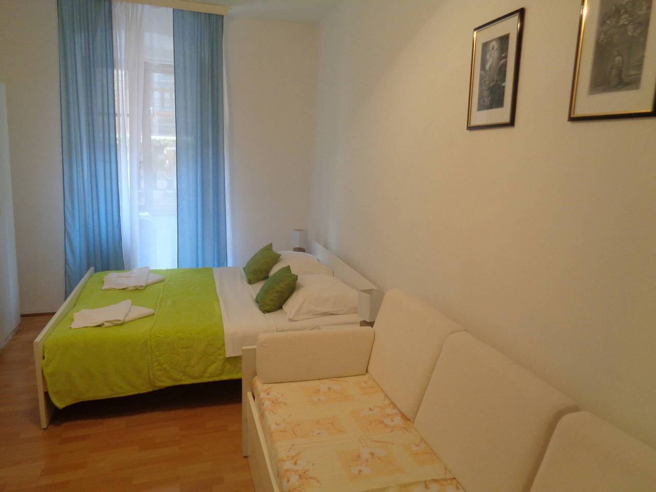 Apartamento entero, Apartamento de vacaciones para 2 personas con balcón/terraza in Rovinj (Istria), Rovinj