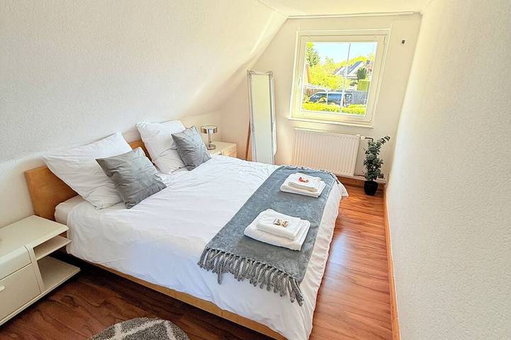 Modernes Ferienhaus mit Sauna, Kamin & Billard - nah am See in Klein Rönnau, Kreis Segeberg
