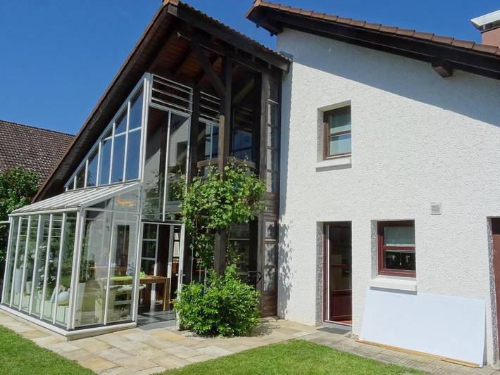 Ferienwohnung für 3 Personen, mit Terrasse und Garten