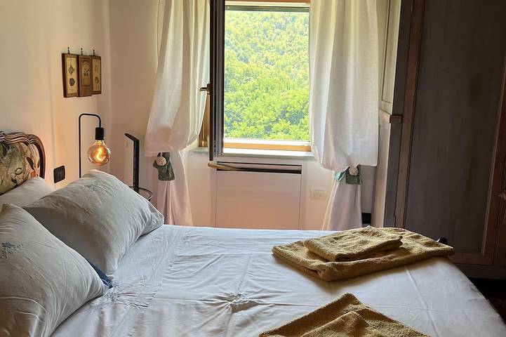 Casa Boru – ein wunderschönes, komplett renoviertes, geräumiges Haus mit fantastischer Aussicht in Calice al Cornoviglio, Naturpark Montemarcello-Magra-Vara