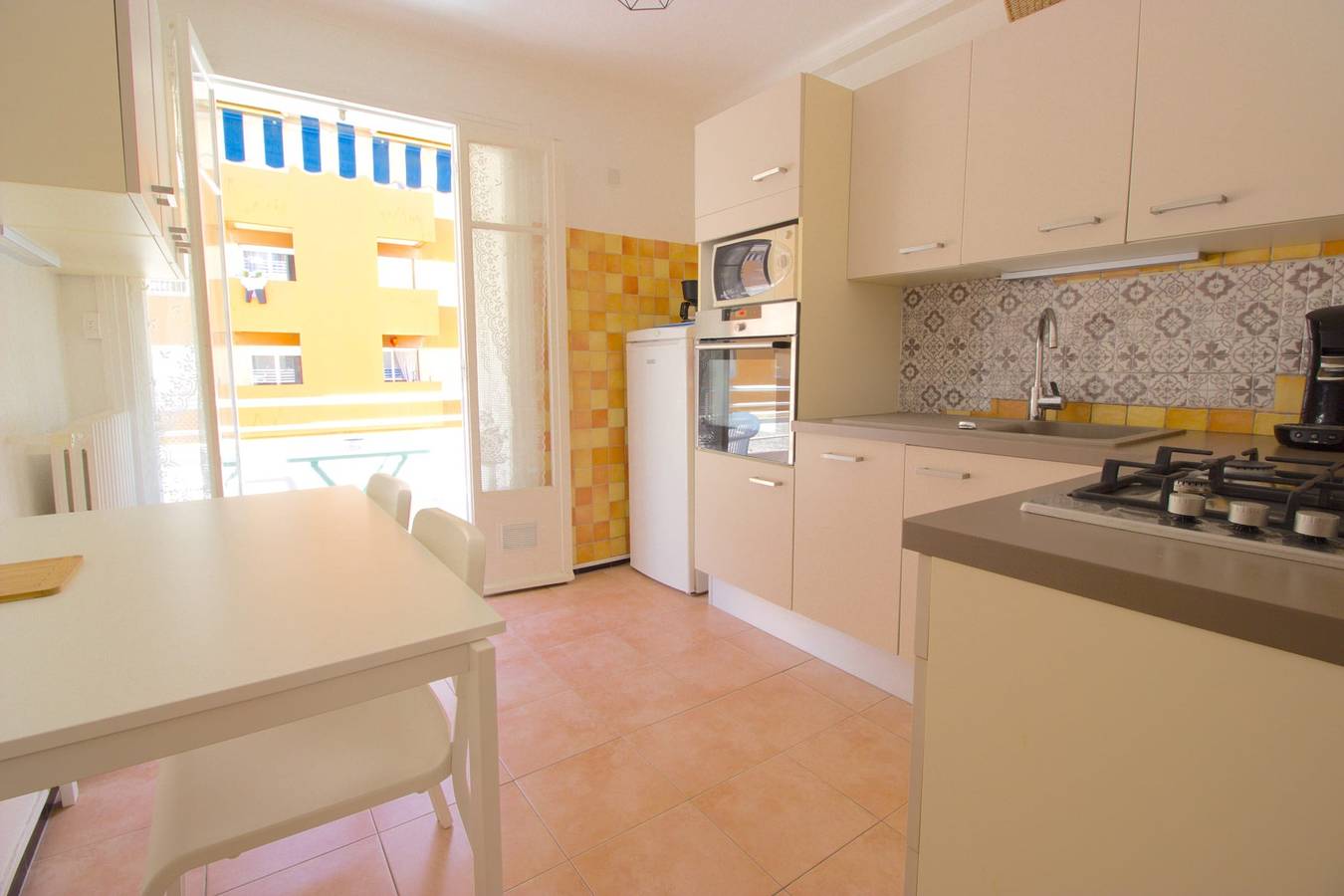 Geheel appartement, Antibes city center - 1 bedroom - 4 People in Antibes, Middellandse Zeekust (Frankrijk)