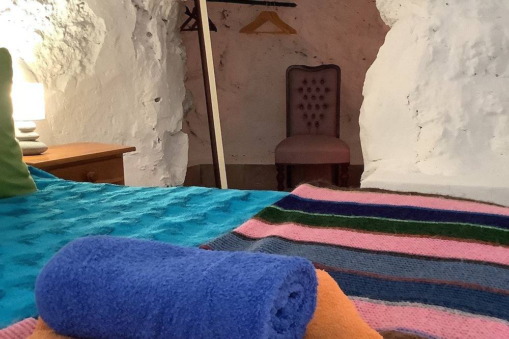 Apartamento entero, Lovely Private Cave Apartment in Baza, Geoparque de Granada