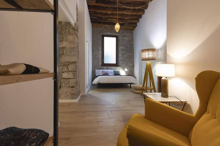 Ganze Wohnung, Bravissimo Bali, wunderschöne 2-Zimmer-Wohnung in Girona, Gironès