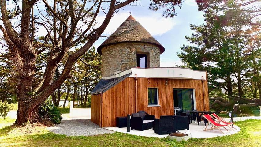 Location de vacances pour 4 personnes, avec Balcon et Terrasse ainsi que Jardin et Vue à Cléden-Cap-Sizun