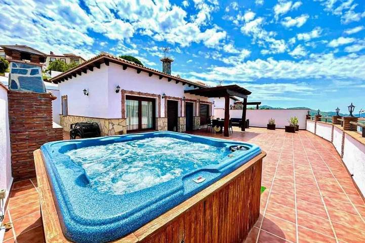 Ferienhaus für 4 Personen, mit Pool und Whirlpool - 1