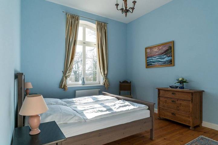 Schloss für 6 Personen, mit Garten, mit Haustier in Ribnitz-Damgarten - 2