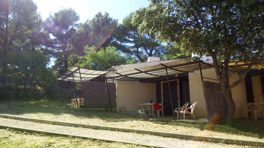Parc de vacances pour 5 personnes, avec terrasse à Murs - 2
