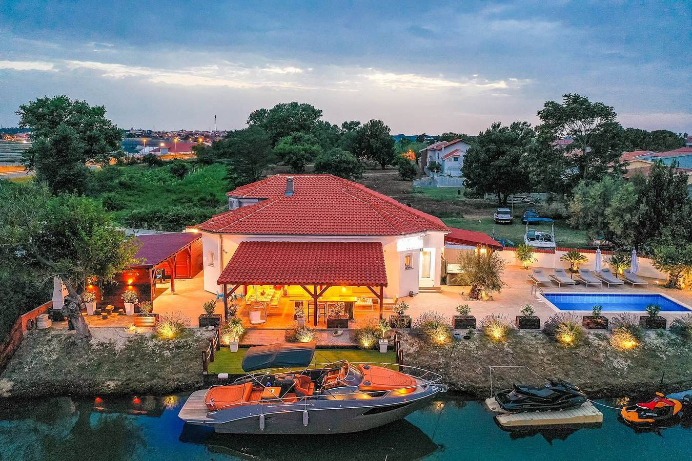 Casa vacanza a Zara a partire da 797€ a notte