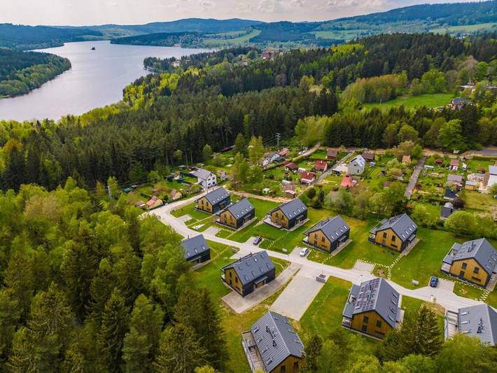 Ferienhaus für 10 Personen, mit Terrasse und Garten sowie Ausblick in Lipno-Stausee