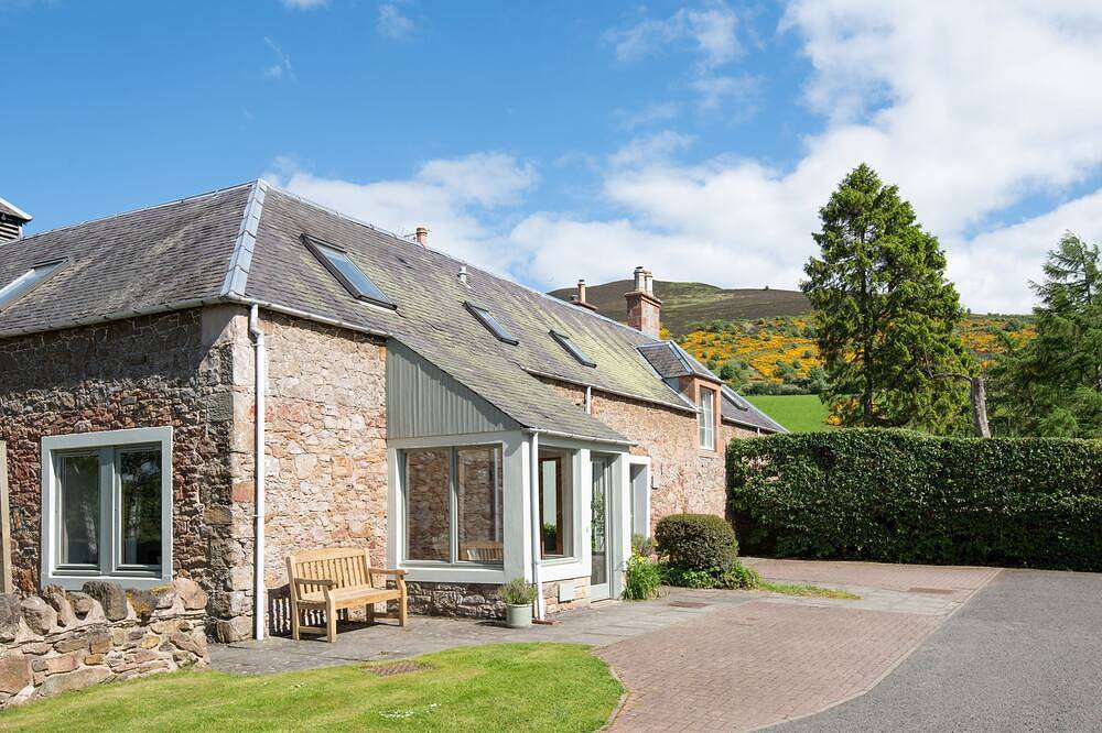 Eildon Melrose Holiday Cottages & Log Cabins - The Croft in Melrose, Scottish Borders