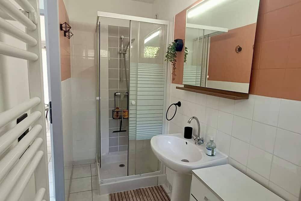 Entire apartment, Cosy T1 Near Nantes Airport in Saint-Aignan-Grandlieu, Nantes region