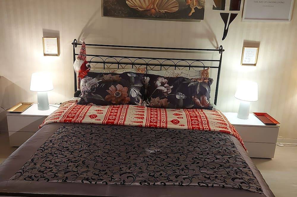 Entire apartment, Casa Nuara is your home away from home! in Novara, Novara Province