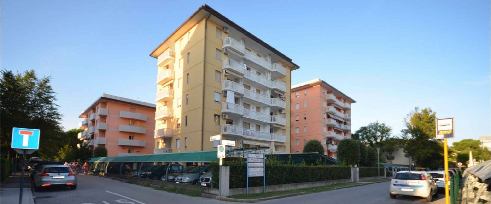 Appartement de vacances entier, Appartement de vacances avec climatisation et balcon  in Bibione, Province de Venise