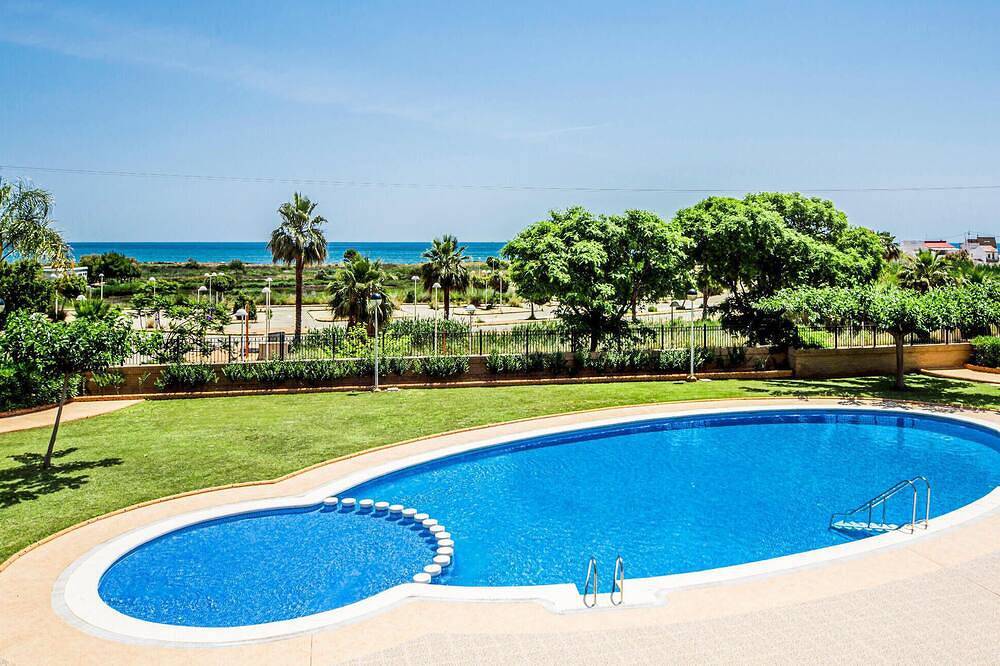 Apartamento entero, Gorgeous apartment in Cabanes with swimming pool in Torre de la Sal, Cabanes